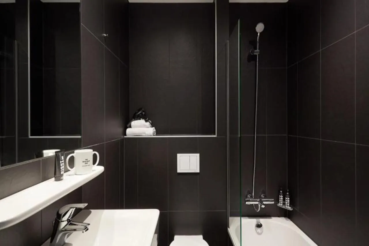 The Social Hub Amsterdam West Hotell 3*,